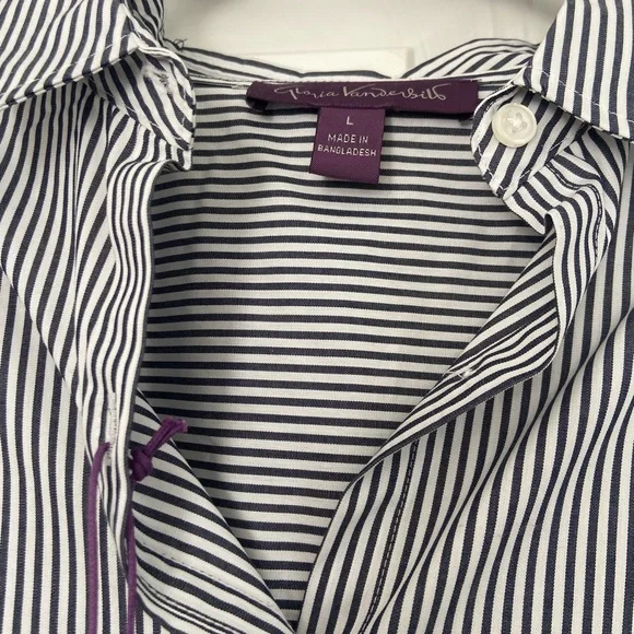 Black and White Striped Button-Up Shirt - Picture 6 of 9